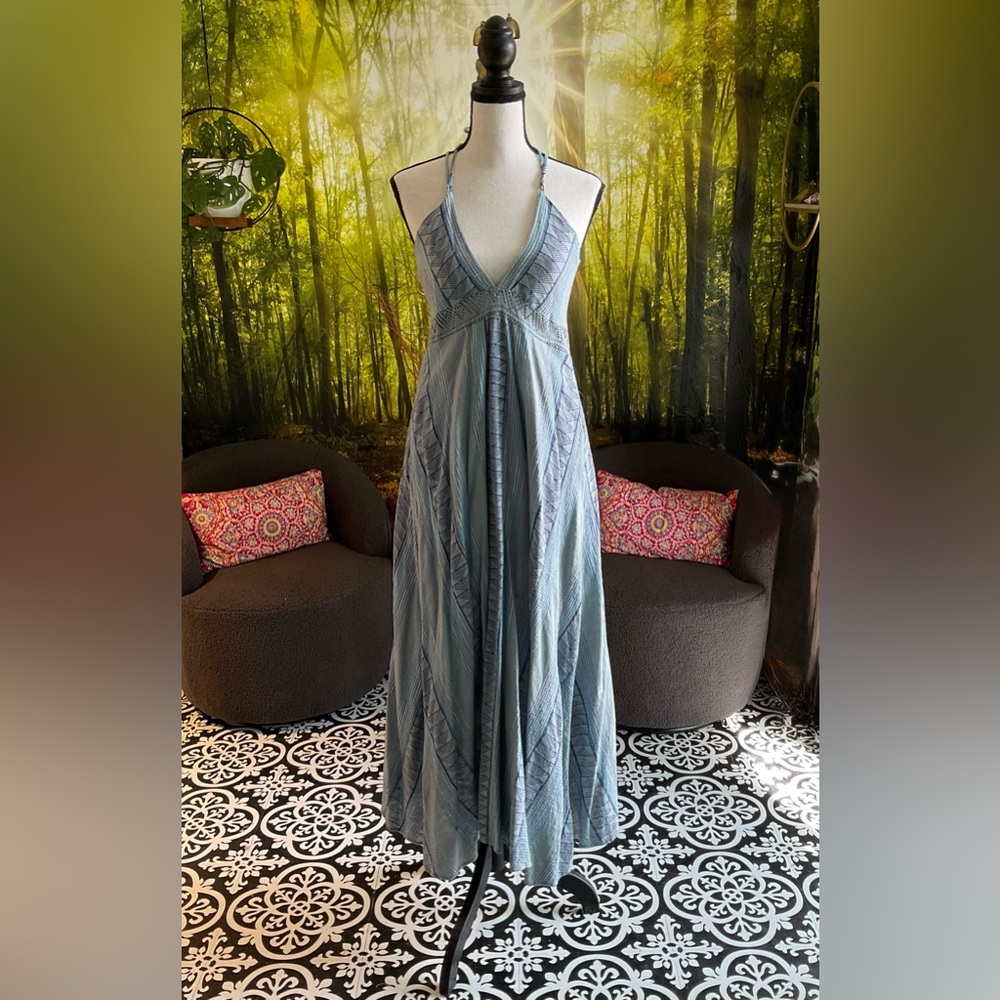 Elegant Blue Maxi Dress